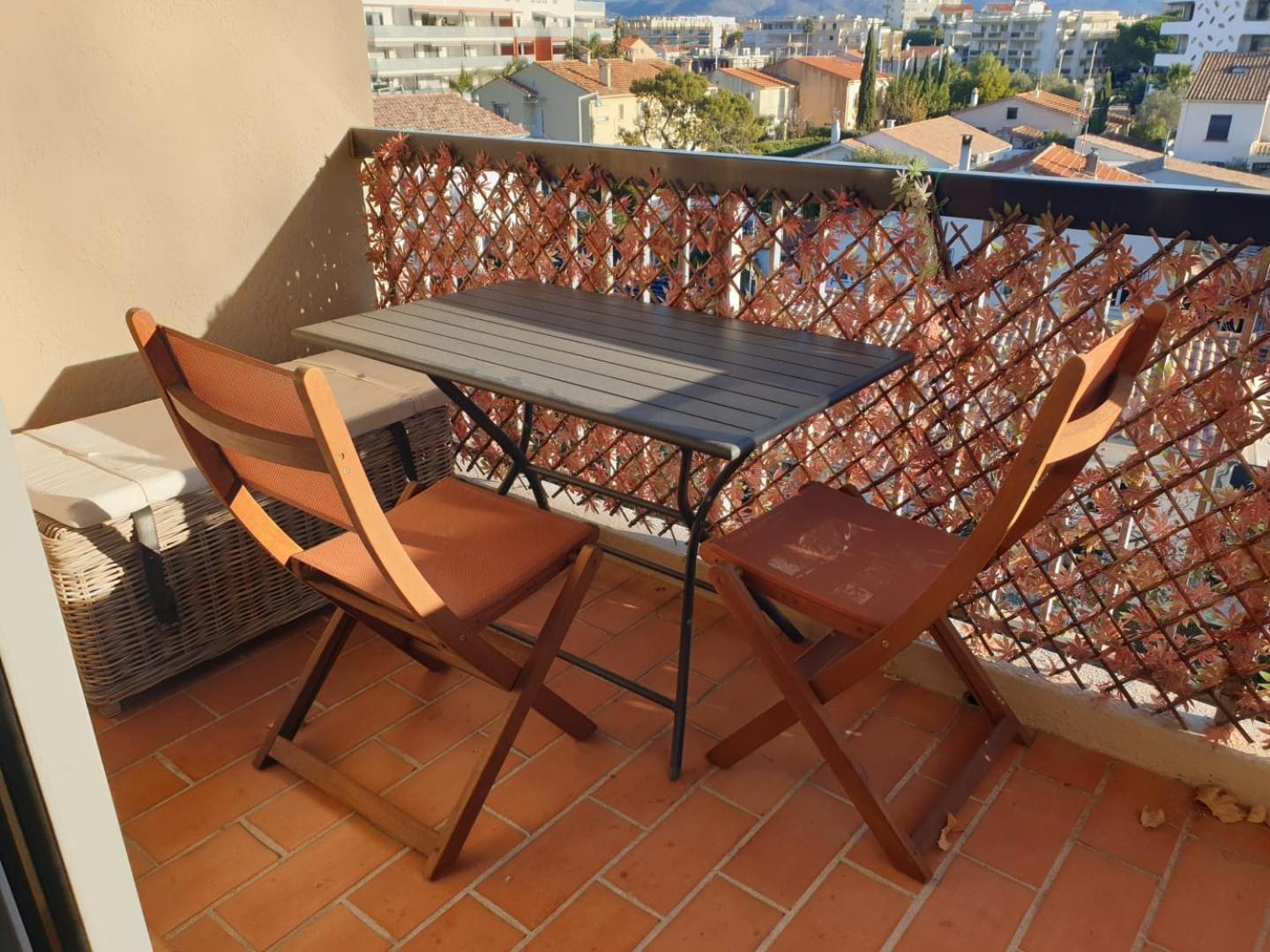 Appartement Climatise A 800M De La Plage Frejus Ngoại thất bức ảnh